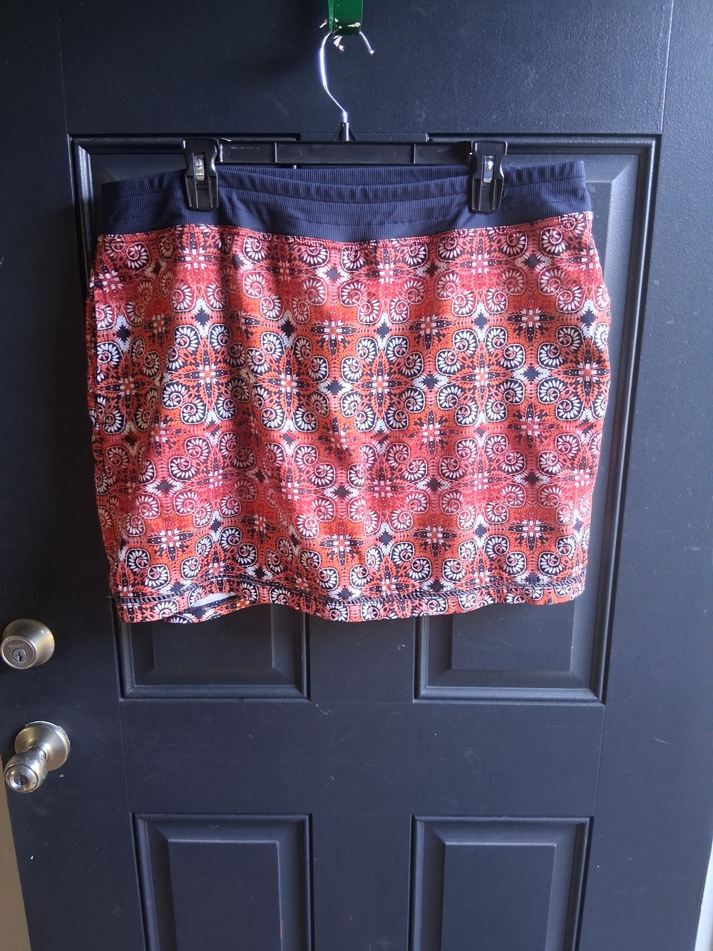 St. John's Bay Red and Black Printed Pull-On Mini Skirt